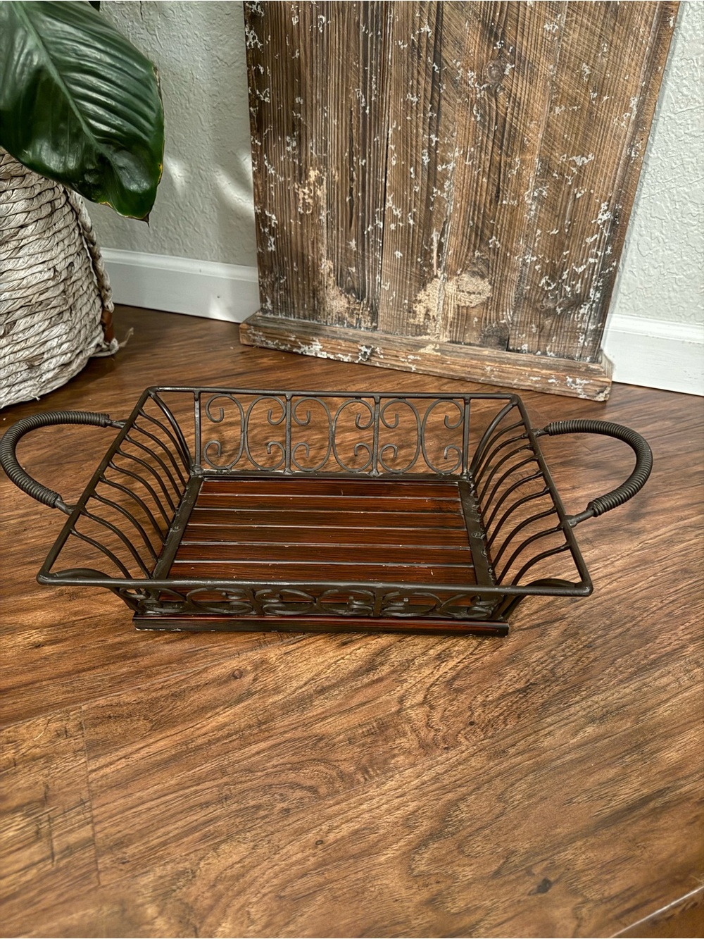Vintage Wrought Iron And Wood Basket With Twist Handles 14” X 10”
